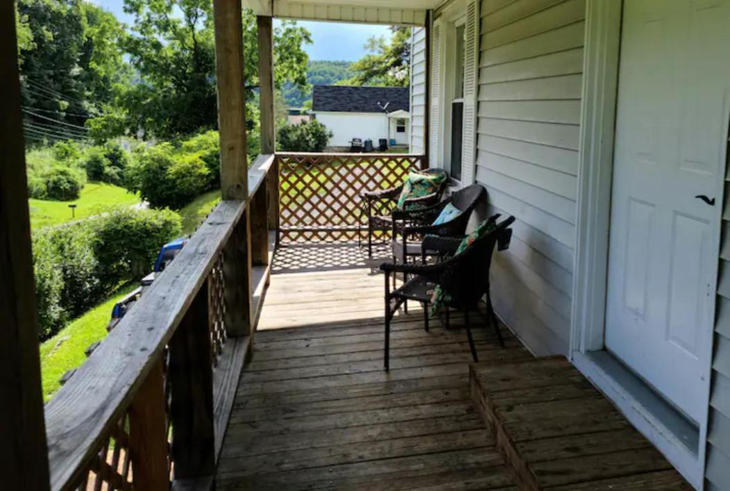 The Dragon'S Den 5 Bedroom House 1 Mile To Main St Tazewell Exterior photo