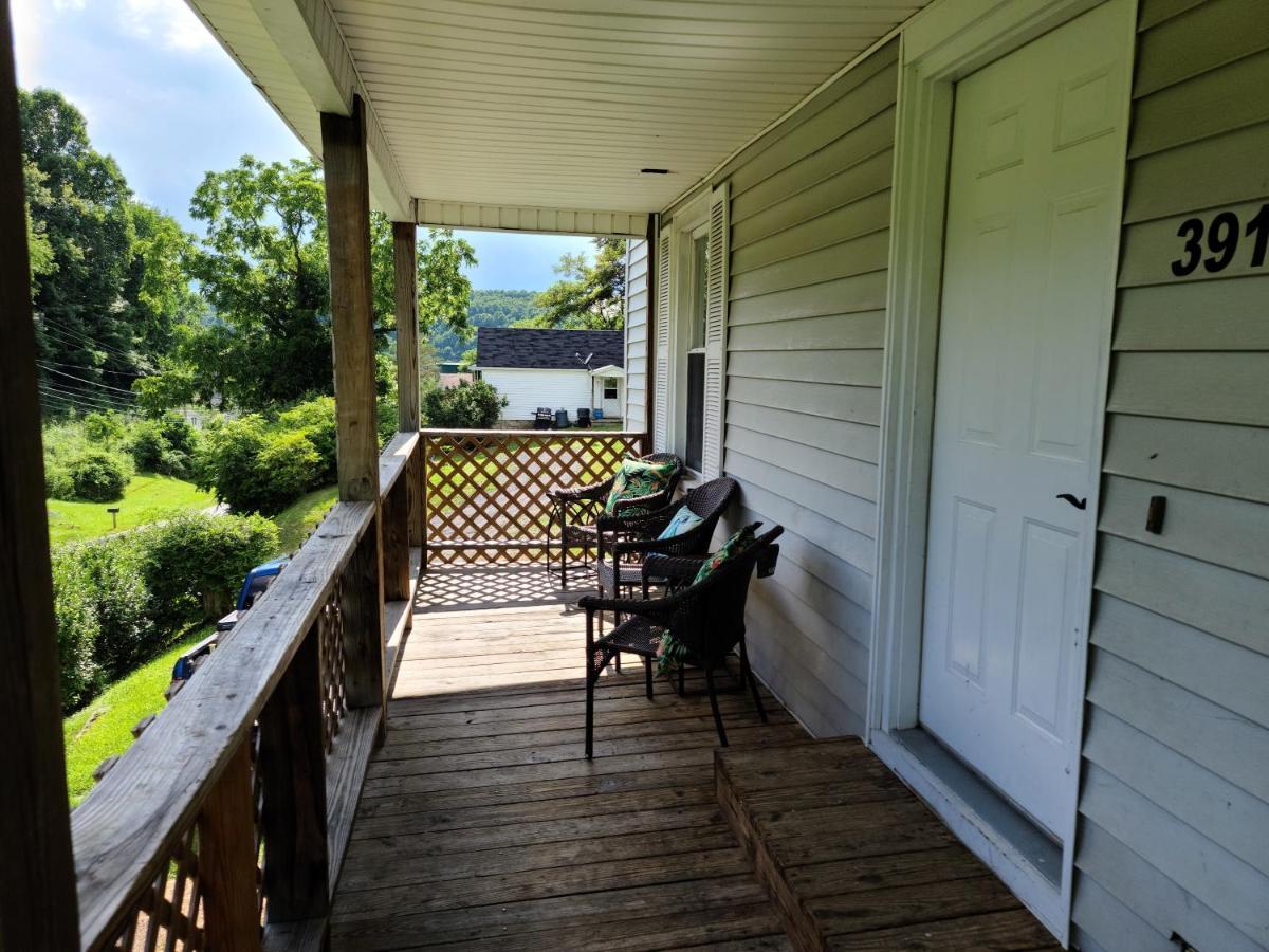 The Dragon'S Den 5 Bedroom House 1 Mile To Main St Tazewell Exterior photo